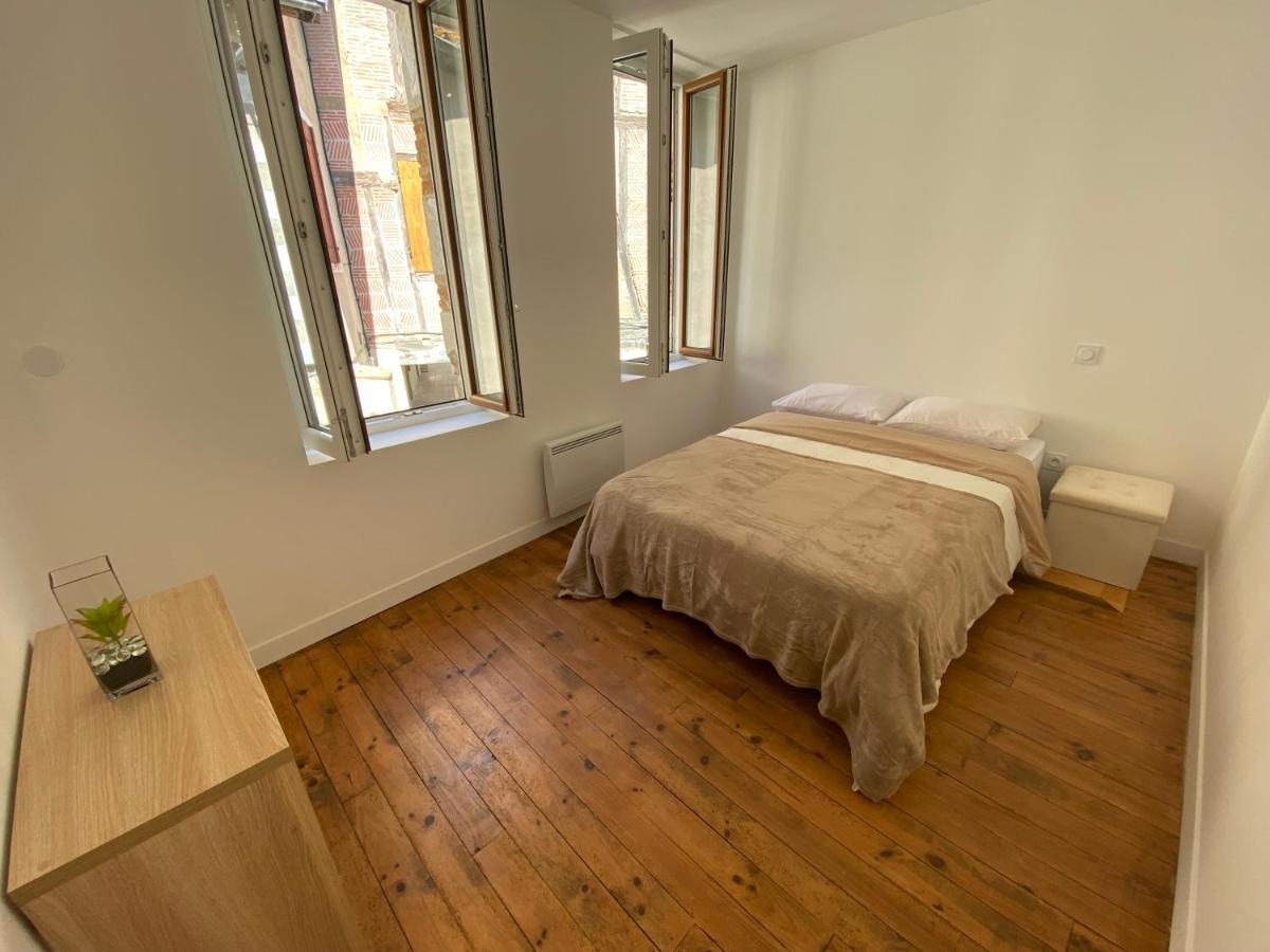 Logement Tout Equipe Layrac Екстериор снимка