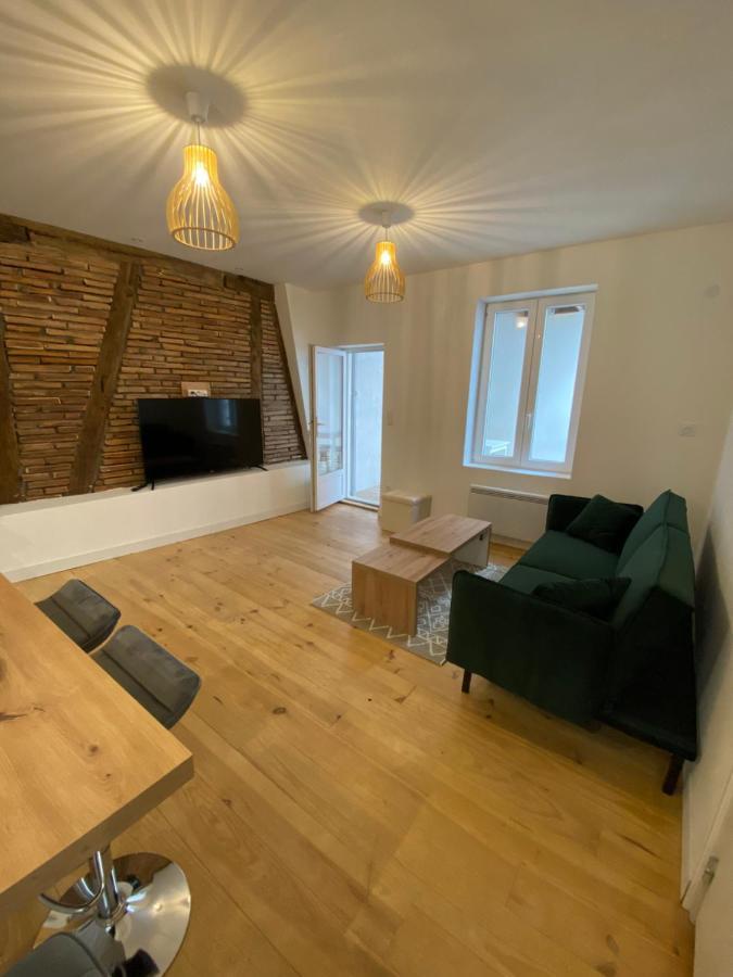 Logement Tout Equipe Layrac Екстериор снимка